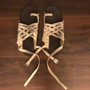 Free People Belize Sandal. Light purple.